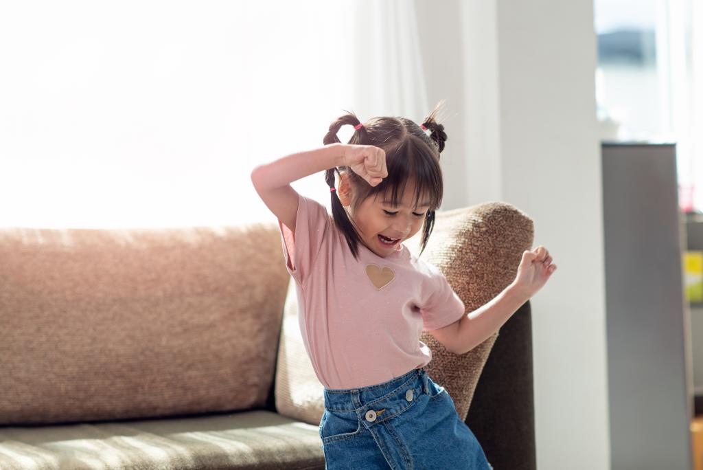 Enfants et mauvais temps : des idées pour vous amuser à l’intérieur!