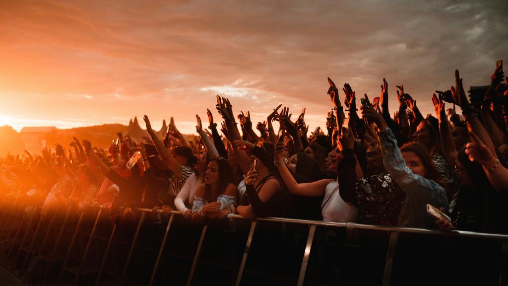8 terrasses pour un avant-FEQ parfait