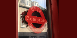 Le Petit Café Latin